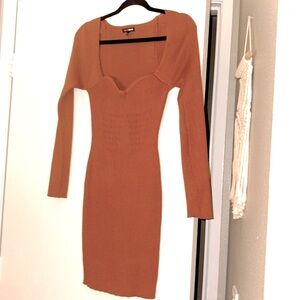 Adorable long sleeve dress